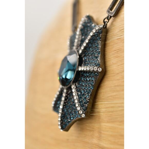 Akkad Designer Necklace Pendant Web Blue Pave Rhinestone Sparkle Signed Bin2 - Picture 4 of 12